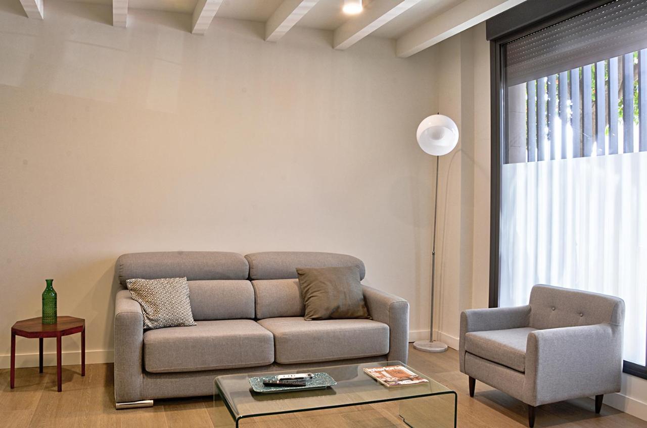 Apartamento De Dos Dormitorios En Triana Севілья Екстер'єр фото