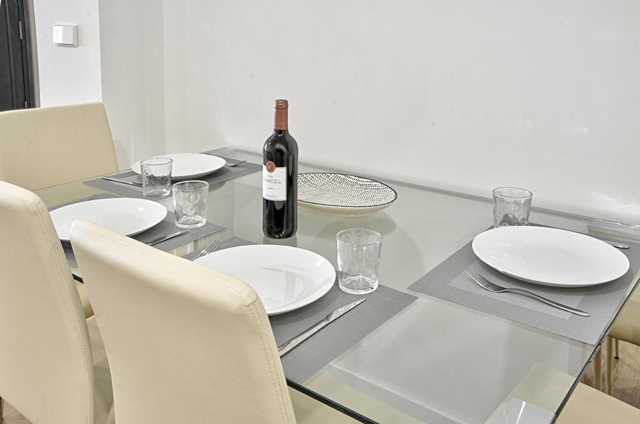 Apartamento De Dos Dormitorios En Triana Севілья Екстер'єр фото